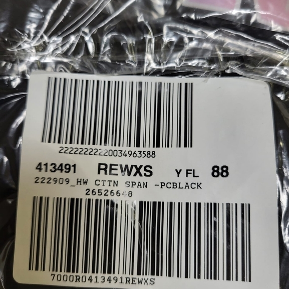 Pink VS high waist bike shorts - Picture 7 of 9